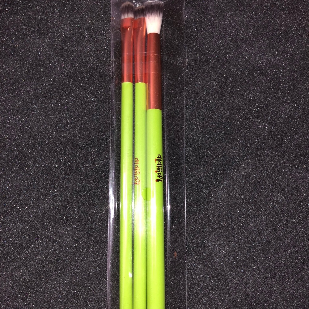 Alamar Cosmetics Ojitos Brush Set